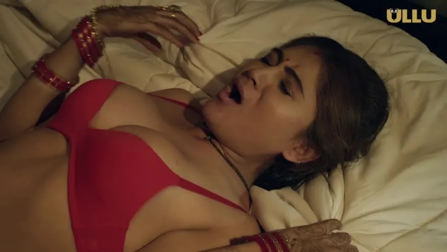 Charmsukh (Raja ka Baja) (2022) Season 1 Ullu Originals